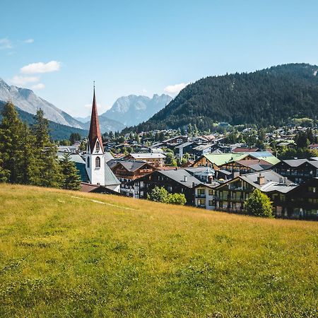 Haus Bergkristall - Apartment Schneider เซเฟลด์ อิน ทิโรล ภายนอก รูปภาพ